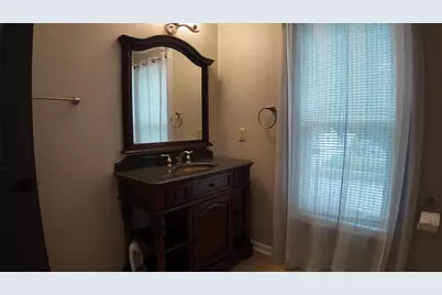 3701 N 97th St, Milwaukee, WI 53222 - Photo 36