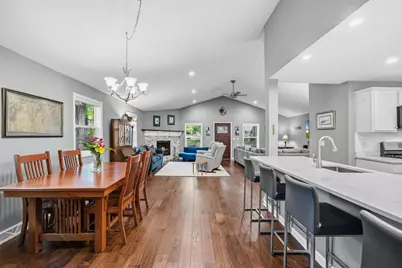 98  Lincoln Pkwy, Williams Bay, WI 53191 - Photo 10