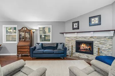 98  Lincoln Pkwy, Williams Bay, WI 53191 - Photo 6