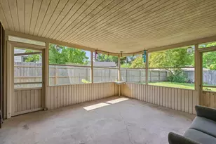 8509 N 52nd St, Brown Deer, WI 53223 - Photo 24