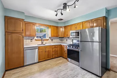 8509 N 52nd St, Brown Deer, WI 53223 - Photo 10