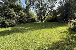 370 S Allen Rd, Brookfield, WI 53186 - Photo 26