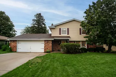 738  6th Ave, Grafton, WI 53024 - Photo 2