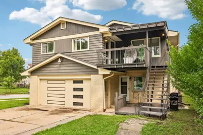 9625 W Metcalf Pl, Milwaukee, WI 53222 - Photo 2