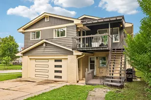 9625 W Metcalf Pl, Milwaukee, WI 53222 - Photo 2