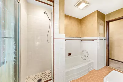 5254 S Allenwood Ln, Hales Corners, WI 53130 - Photo 32