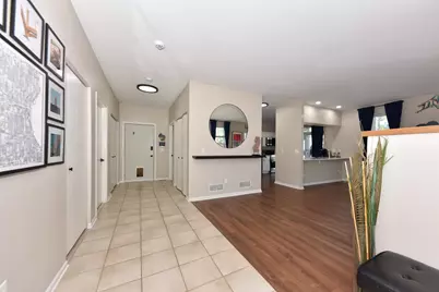 339 W Vine St, Milwaukee, WI 53212 - Photo 4