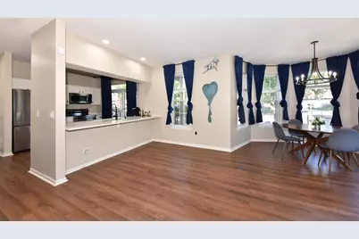 339 W Vine St, Milwaukee, WI 53212 - Photo 6