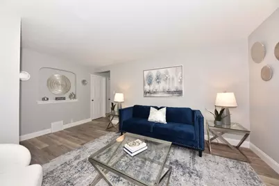 6042 N 35th St, Milwaukee, WI 53209 - Photo 4