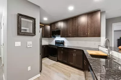 7224 W State St #3D, Wauwatosa, WI 53213 - Photo 4