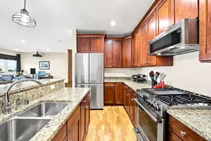 4 Gas Light Dr, Racine, WI 53403 - Photo 16