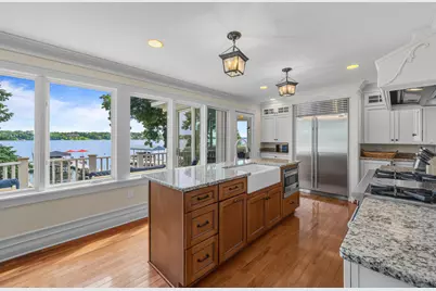 1530  Lake Shore Dr, Lake Geneva, WI 53147 - Photo 14
