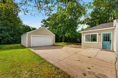 7125 N Longacre Rd, Fox Point, WI 53217 - Photo 42