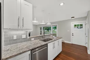 7125 N Longacre Rd, Fox Point, WI 53217 - Photo 32