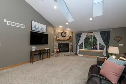 W2366  McAleavey Ct, Ashippun, WI 53066 - Photo 8