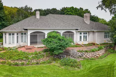 14425  Westover Rd, Elm Grove, WI 53122 - Photo 6