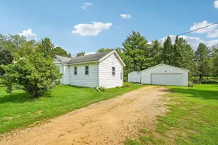 N1510 Six Corners Rd, Walworth, WI 53184 - Photo 34
