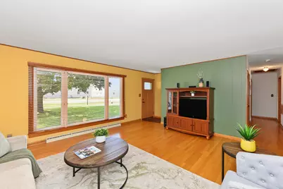 7919  Hagemann Rd, Racine, WI 53108 - Photo 4