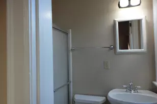 1916 E Webster Pl, Milwaukee, WI 53211 - Photo 12