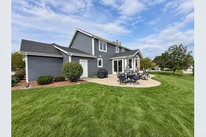 13320 W Crestwood Ct, New Berlin, WI 53151 - Photo 30