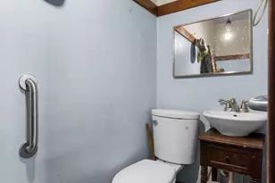 105 Van Ness St, West Salem, WI 54669 - Photo 14