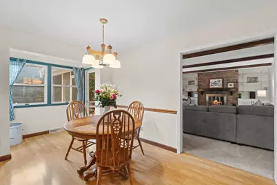 18045  Lamplighter Ln, Brookfield, WI 53045 - Photo 20