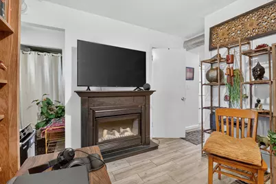 2633 S 3rd St, Milwaukee, WI 53207 - Photo 22