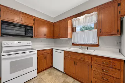 3508 E Oakwood Rd, Oak Creek, WI 53154 - Photo 16