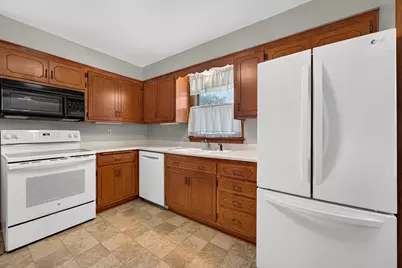 3508 E Oakwood Rd, Oak Creek, WI 53154 - Photo 14
