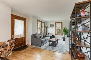408 Orchard St, Burlington, WI 53105 - Photo 4