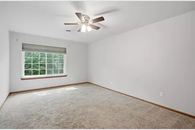 18755  Brookfield Lake Dr #15, Brookfield, WI 53045 - Photo 12