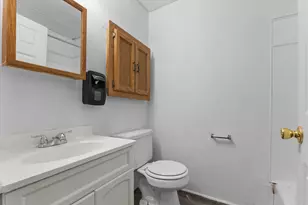 2421 S 5th Pl, Milwaukee, WI 53207 - Photo 8