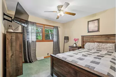 W151N6887  Glenview Dr, Menomonee Falls, WI 53051 - Photo 22