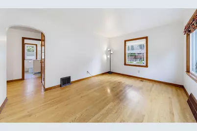 3832 S Herman St, Milwaukee, WI 53207 - Photo 6