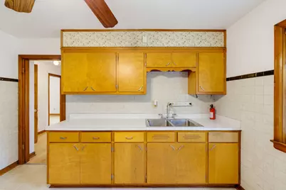 3832 S Herman St, Milwaukee, WI 53207 - Photo 18