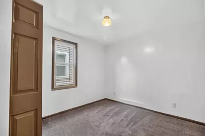 1003 S 31st St, Milwaukee, WI 53215 - Photo 12