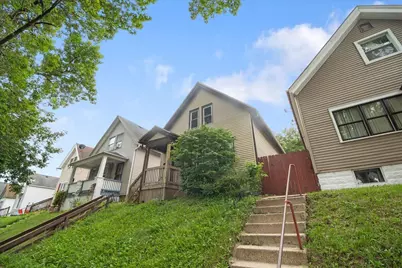 1003 S 31st St, Milwaukee, WI 53215 - Photo 2