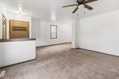 1003 S 31st St, Milwaukee, WI 53215 - Photo 4