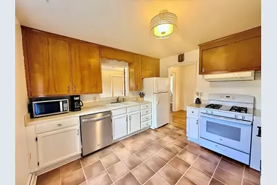 1810  Axel Ave, Madison, WI 53711 - Photo 4