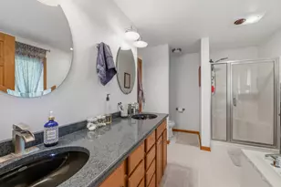 141 Sauthoff Rd, Madison, WI 53704 - Photo 16