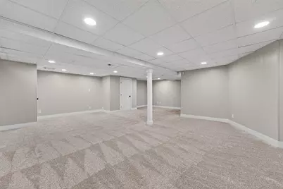 11500 N Buntrock Ave, Mequon, WI 53092 - Photo 30