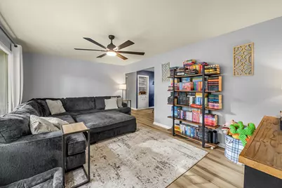 2006 N 107th St, Wauwatosa, WI 53226 - Photo 2