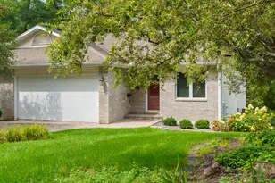 426 Country Club Dr, Lake Geneva, WI 53147 - Photo 1