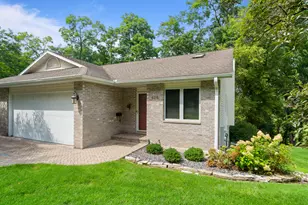 426 Country Club Dr, Lake Geneva, WI 53147 - Photo 16