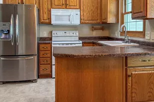 3727 S 10th St, Sheboygan, WI 53081 - Photo 8