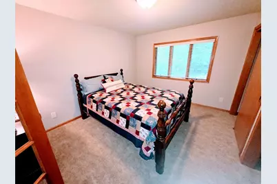 2944  Ridley Rd, Delafield, WI 53029 - Photo 14