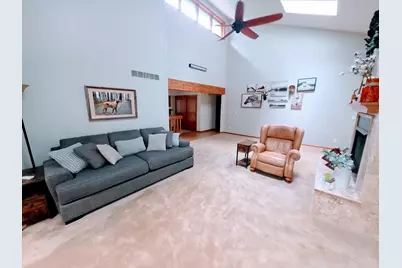 2944  Ridley Rd, Delafield, WI 53029 - Photo 6