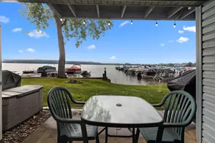 536 N Cogswell Dr, Silver Lake, WI 53170 - Photo 6