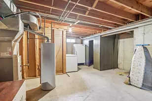 2218 Catalpa Rd, Madison, WI 53713 - Photo 12