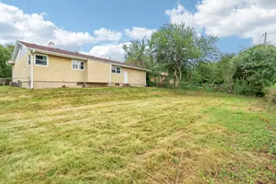 2218 Catalpa Rd, Madison, WI 53713 - Photo 14